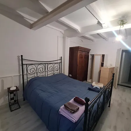 Проживание в семье La Maison Di Marina